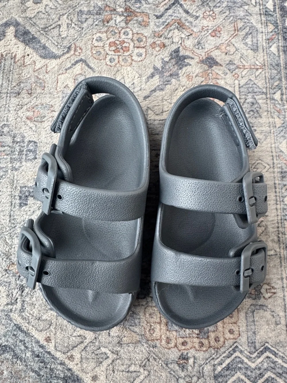 Gray Toddler Sandals Size 7 Double Strap Buckle Summer Shoes